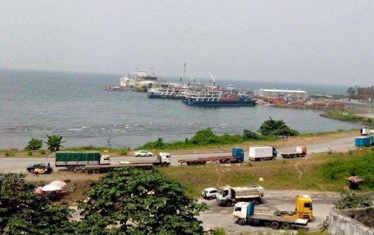 Las comerciantes del puerto de Malabo muestran su indignación tras ser desalojarlas sin previo “aviso”