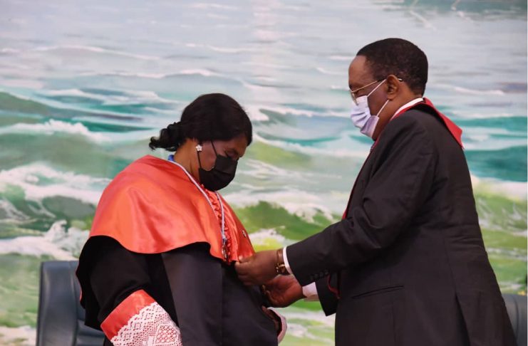 AEGLE otorga el título de Académica de Honor a Constancia Mangué Nsue Okom