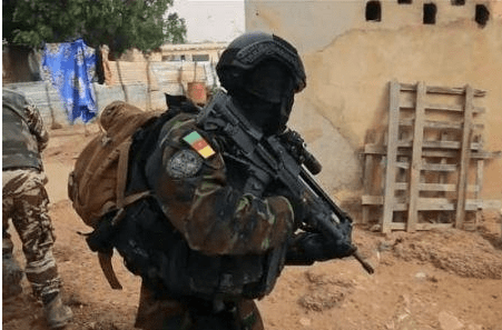 El Ejército de Camerún libera a una senadora secuestrada hace un mes por separatistas en una región anglófona