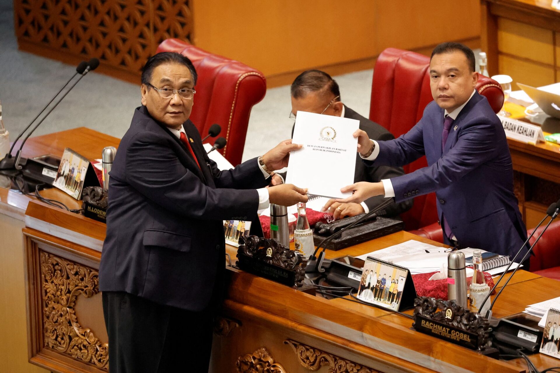 Indonesia prohíbe el sexo fuera del matrimonio en un nuevo código penal aprobado por el parlamento