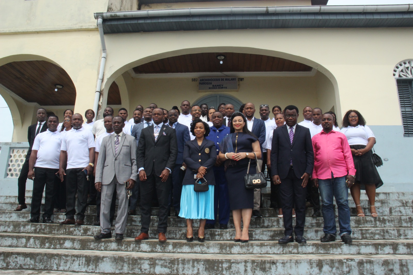 La primera Oficina Única de Tramitación de Documentación de Vehículos de Guinea Ecuatorial celebra su primer aniversario