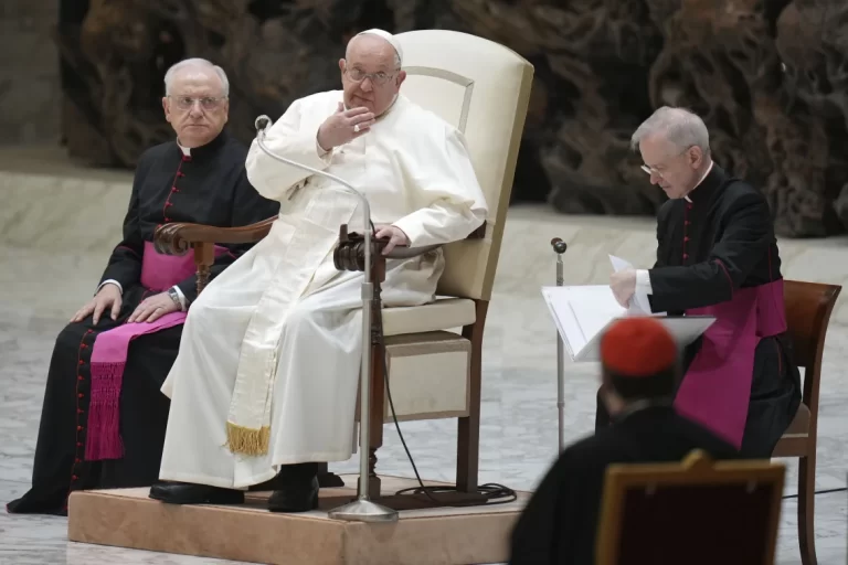 El papa pide una reducción de la deuda de los países pobres por motivo del Jubileo Vaticano 2025